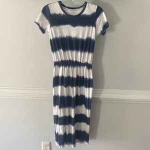 Fun maxi dress from Old Navy. Like new